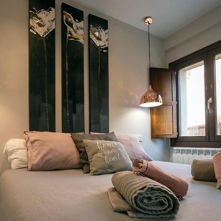 El Arco San Esteban By Unique Rooms Burgos Bagian luar foto